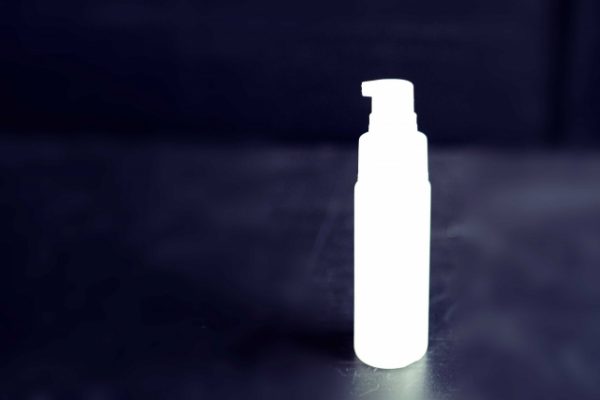 育毛剤のボトルのイメージ